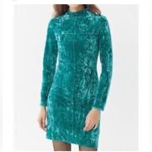 Urban Outfitters Kimchi Blue Iris Velvet Mini Dress Size Small